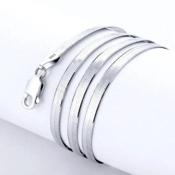 22 Inch Long Silver 4MM Chain Necklace - Picture 2 of 6